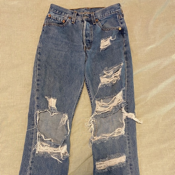 Levi’s - Picture 5 of 8